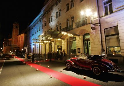 SERVED IN UNION HOTELS: FIVE REASONS TO VISIT