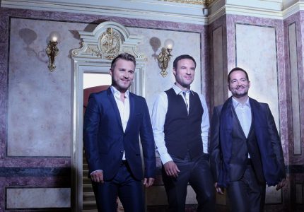 CHRISTMAS CONCERT BY EROIKA IN THE MAGNIFICENT GRAND UNION HALL