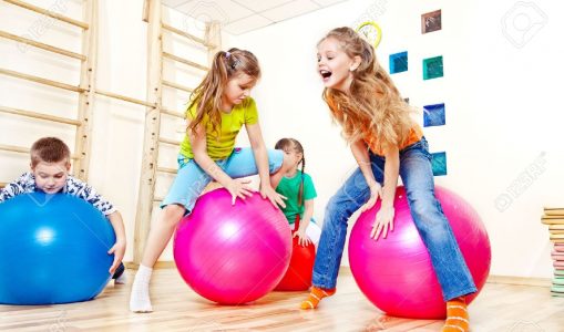 Christmas Activity Camp for Kids aged 6-12 in SUNNY STUDIO