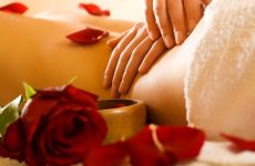 VALENTINE PAMPERING AT SUNNY STUDIO