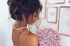 Send flowers to honor an inspiring and strong woman in your life