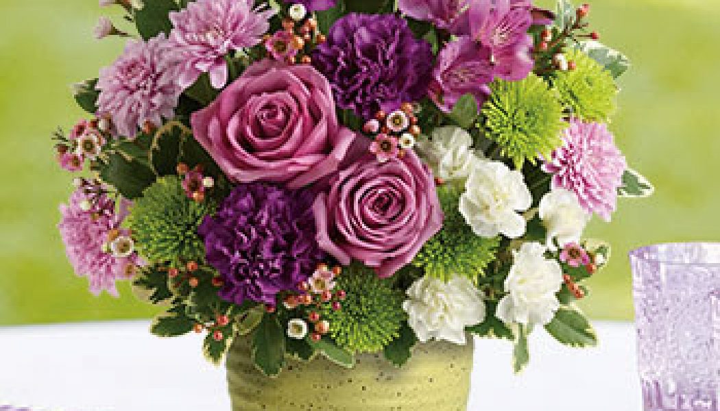 Mom deserves the best flowers for Mother’s Day, so pamper her this Sunday!