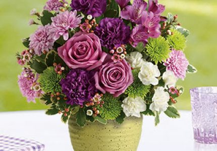 Mom deserves the best flowers for Mother’s Day, so pamper her this Sunday!