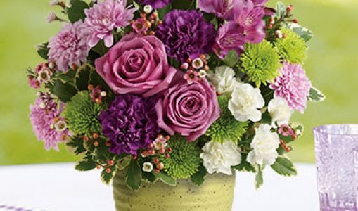 Mom deserves the best flowers for Mother’s Day, so pamper her this Sunday!