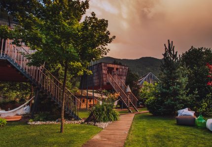Where to find the best glamping spots in Slovenia?